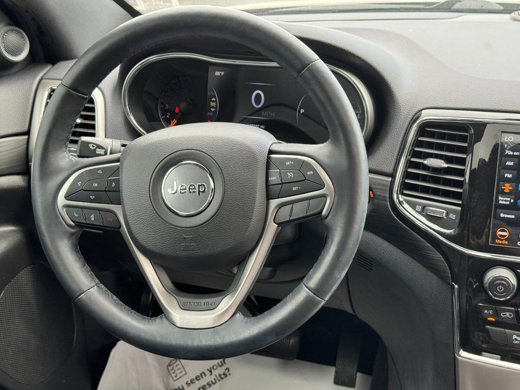 Used 2021 Jeep Grand Cherokee Laredo X AWD/4WD image 12