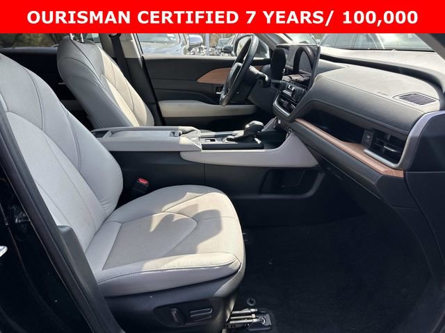 Used 2024 Toyota Grand Highlander Limited AWD/4WD image 9