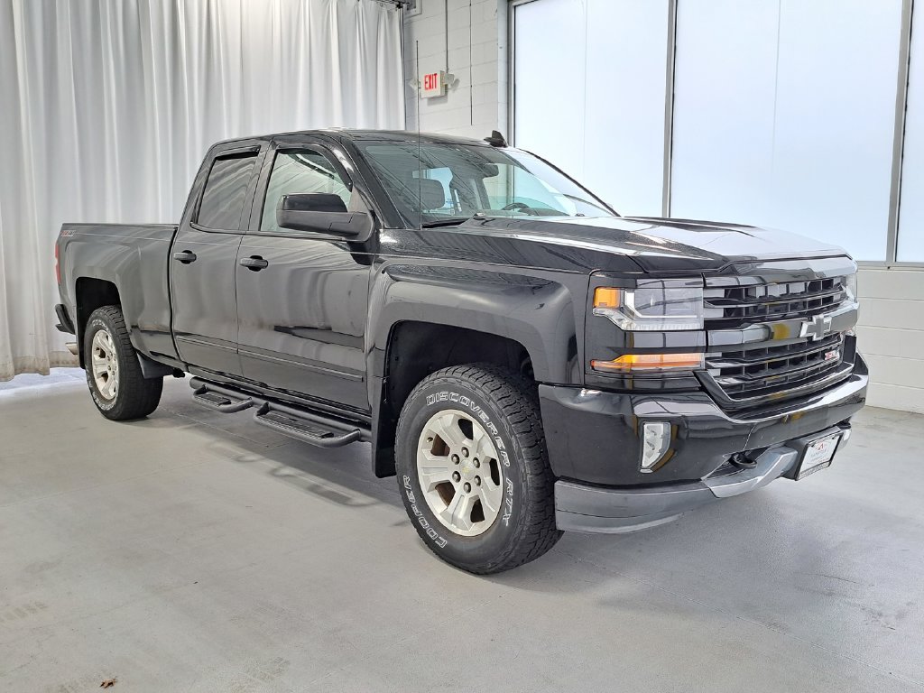 Used 2016 Chevrolet Silverado 1500 LT w/ All Star Edition AWD/4WD image 4