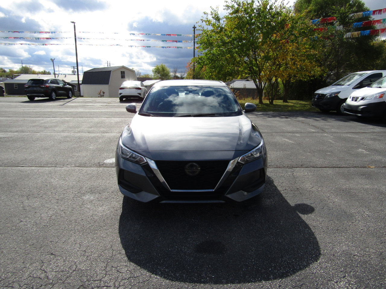 Used 2022 Nissan Sentra SV w/ Trunk Package image 2