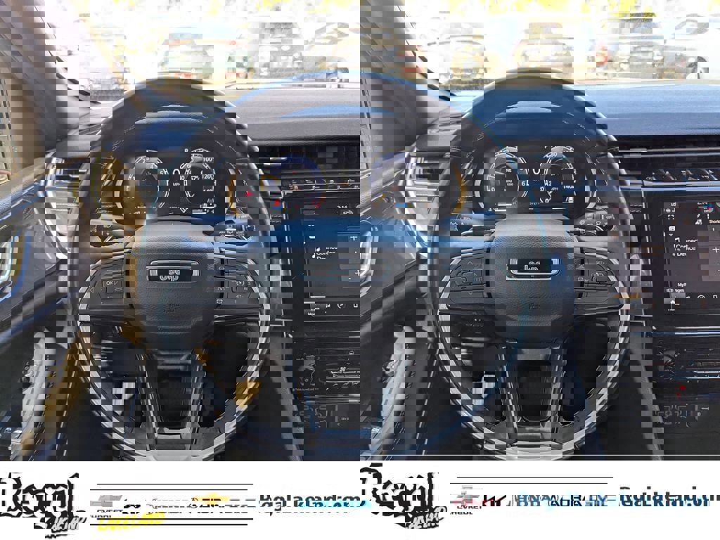 Used 2022 Jeep Grand Cherokee Altitude image 12