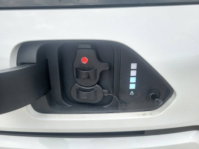 Certified 2025 Hyundai Kona Electric SEL FWD image 7