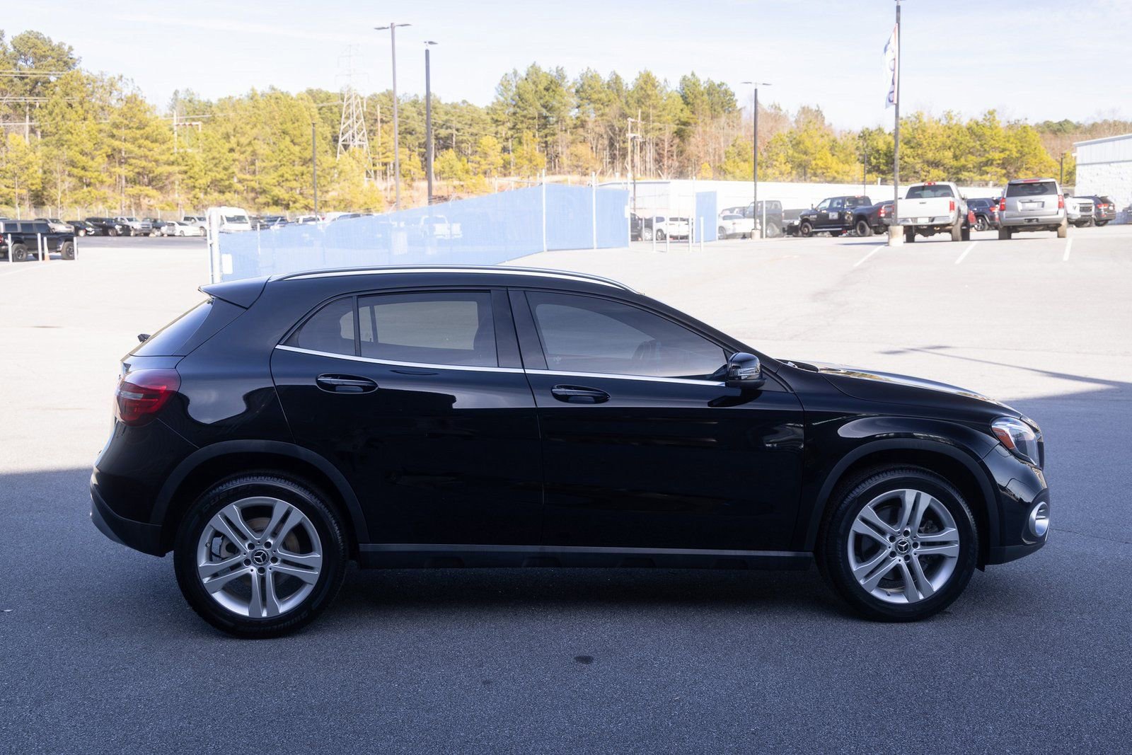 Used 2019 Mercedes-Benz GLA 250 4MATIC w/ Premium Package image 10