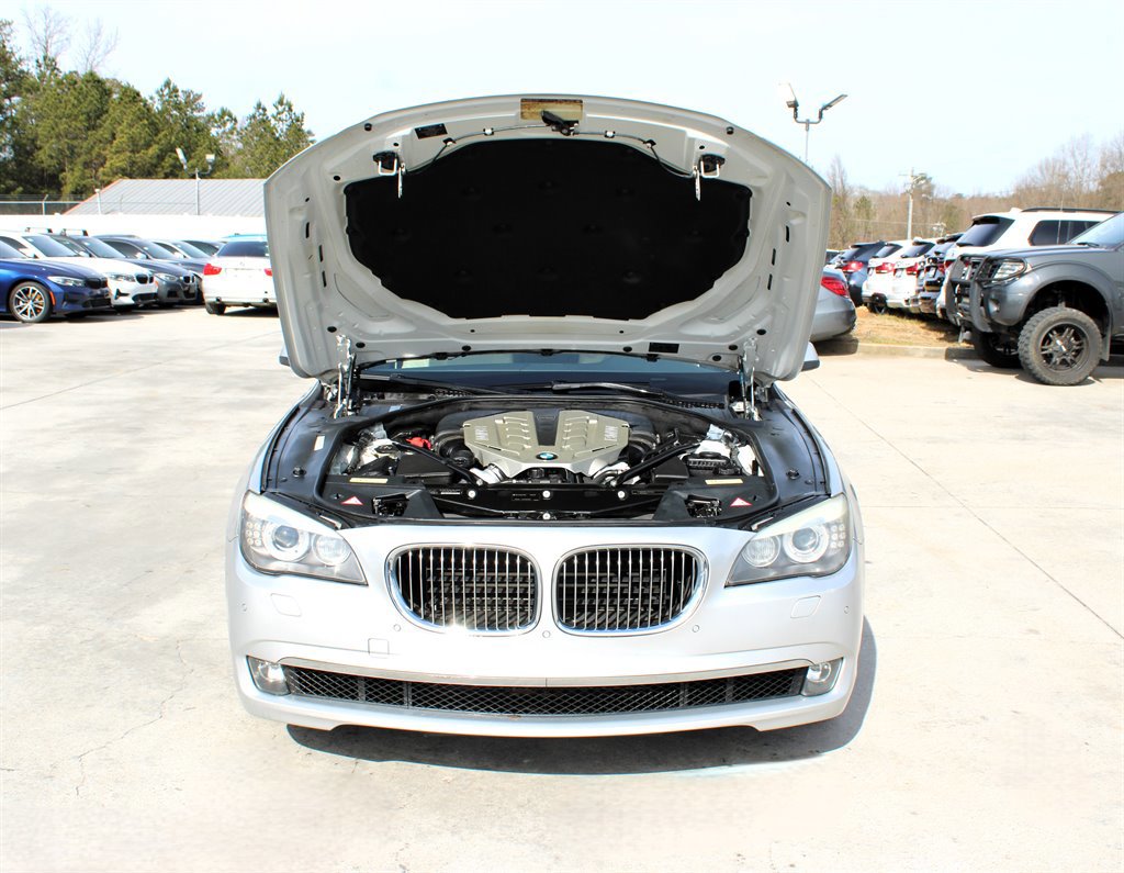 Used 2009 BMW 750Li 750Li image 40