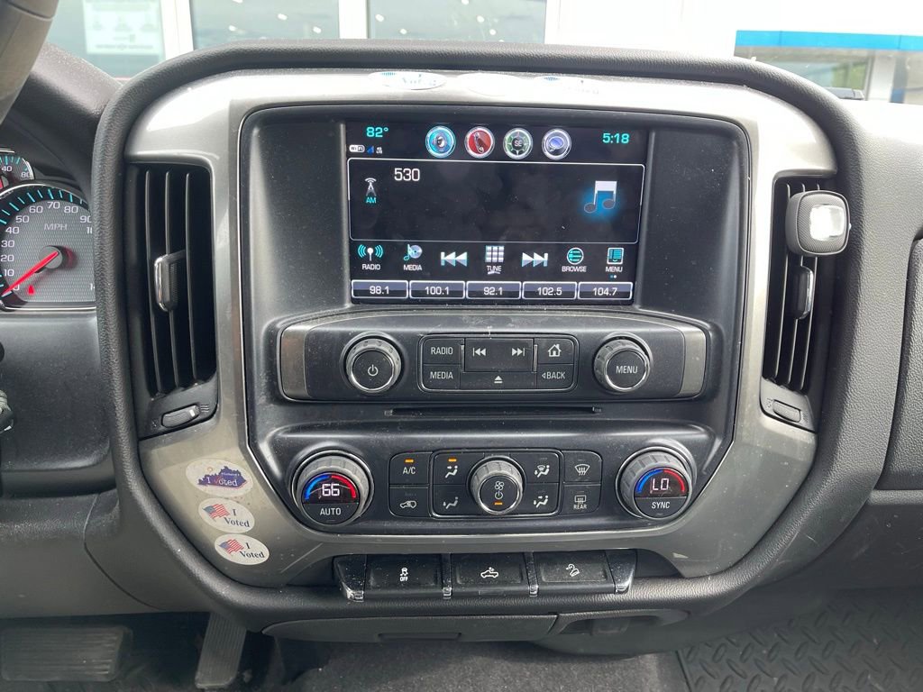 Used 2018 Chevrolet Silverado 1500 LT w/ All Star Edition AWD/4WD image 7
