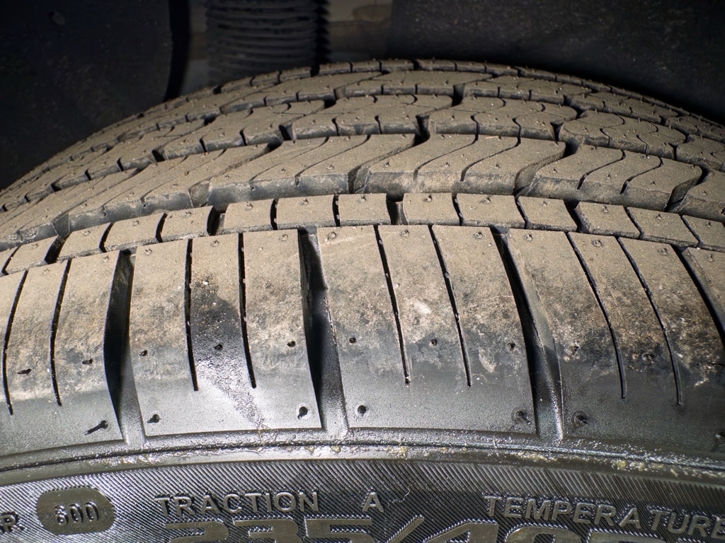 Used 2018 Tesla Model 3 Long Range image 32