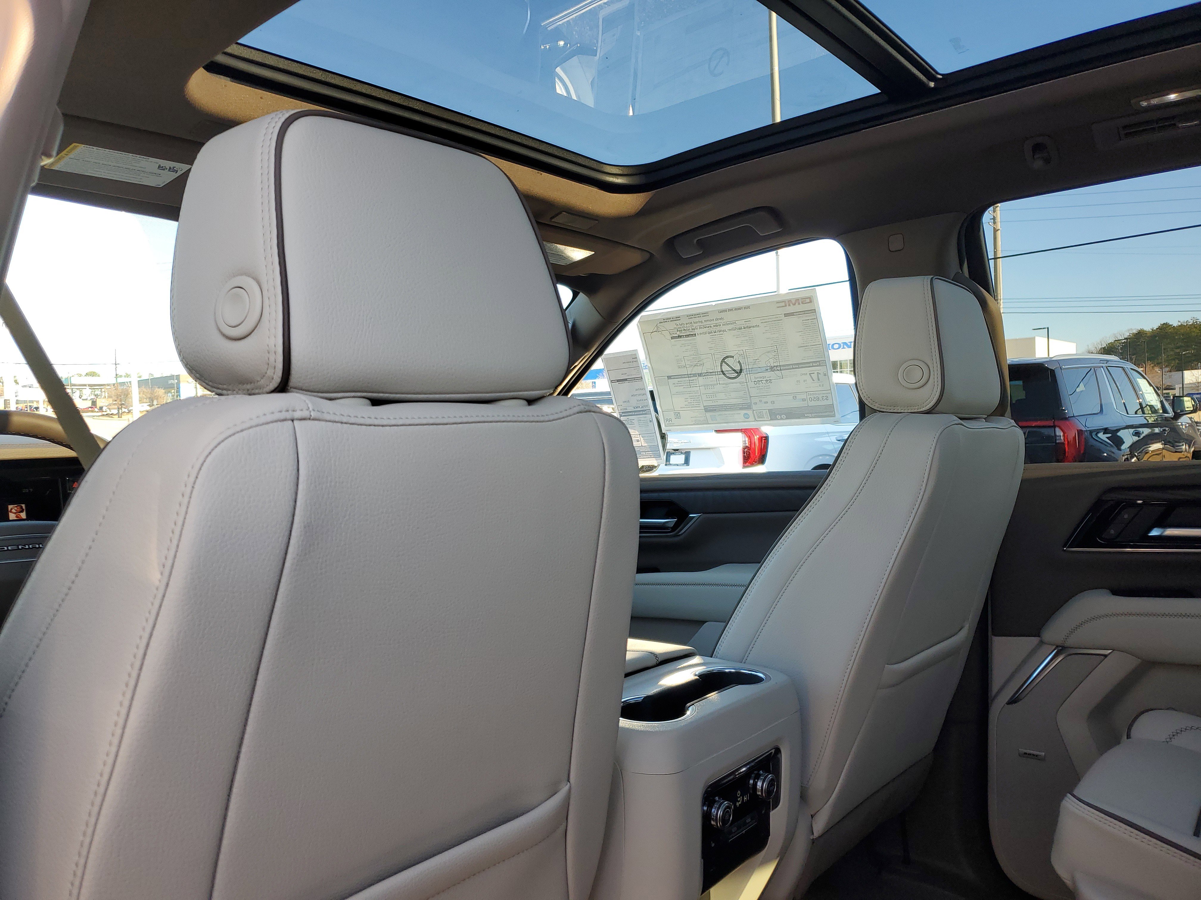 New 2026 GMC Yukon Denali w/ Sun & Power Step Package image 8