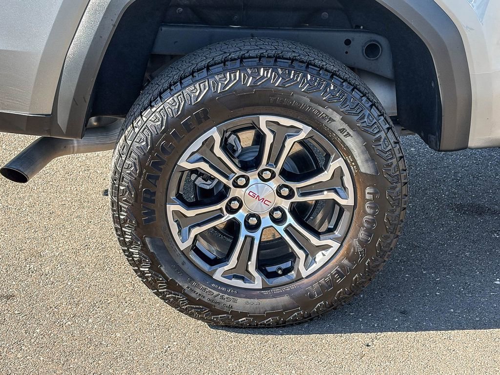 Used 2023 GMC Canyon AT4 w/ AT4 Premium Package image 14