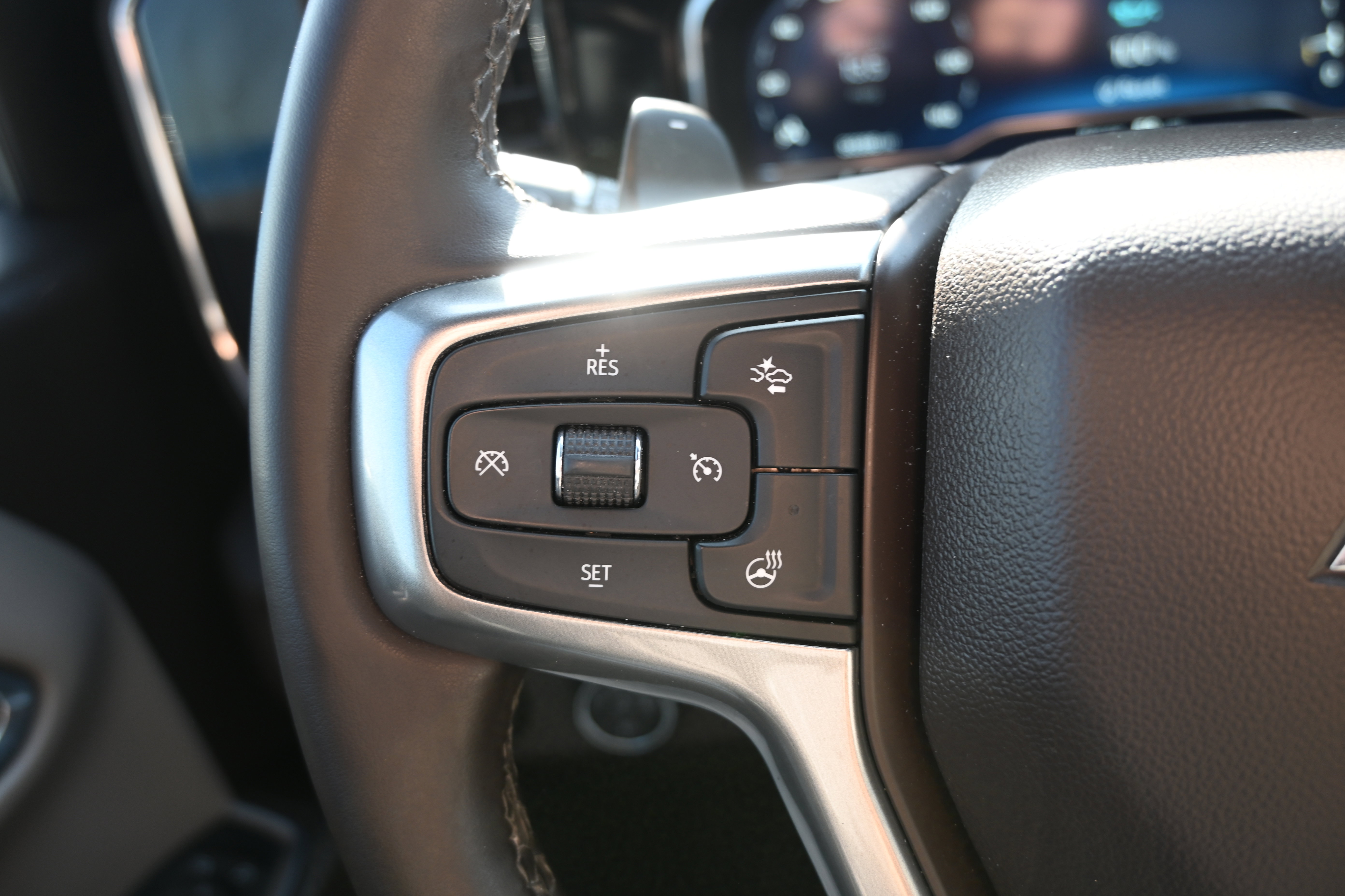 Used 2024 Chevrolet Silverado 1500 LTZ w/ Technology Package image 22