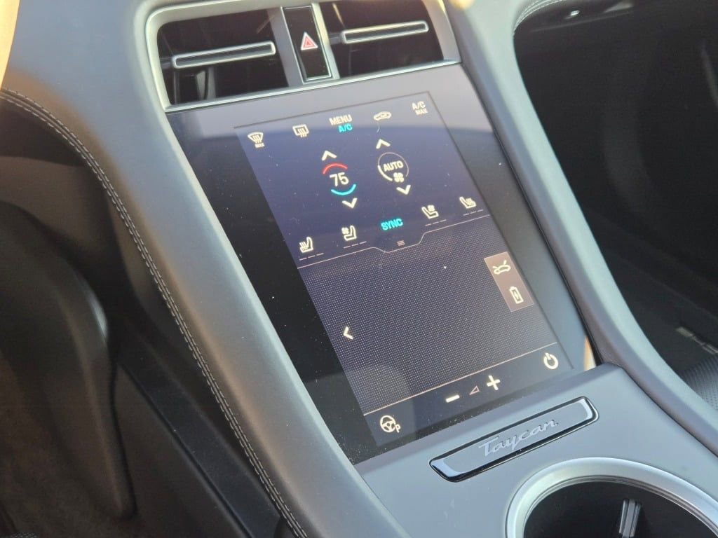 Certified 2025 Porsche Taycan image 20