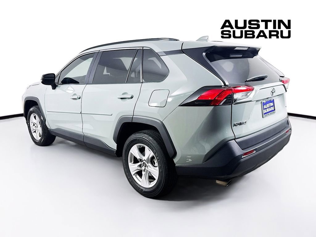 Used 2019 Toyota RAV4 XLE w/ Convenience Package image 5