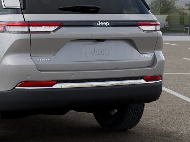 New 2026 Jeep Grand Cherokee Laredo X AWD/4WD image 13