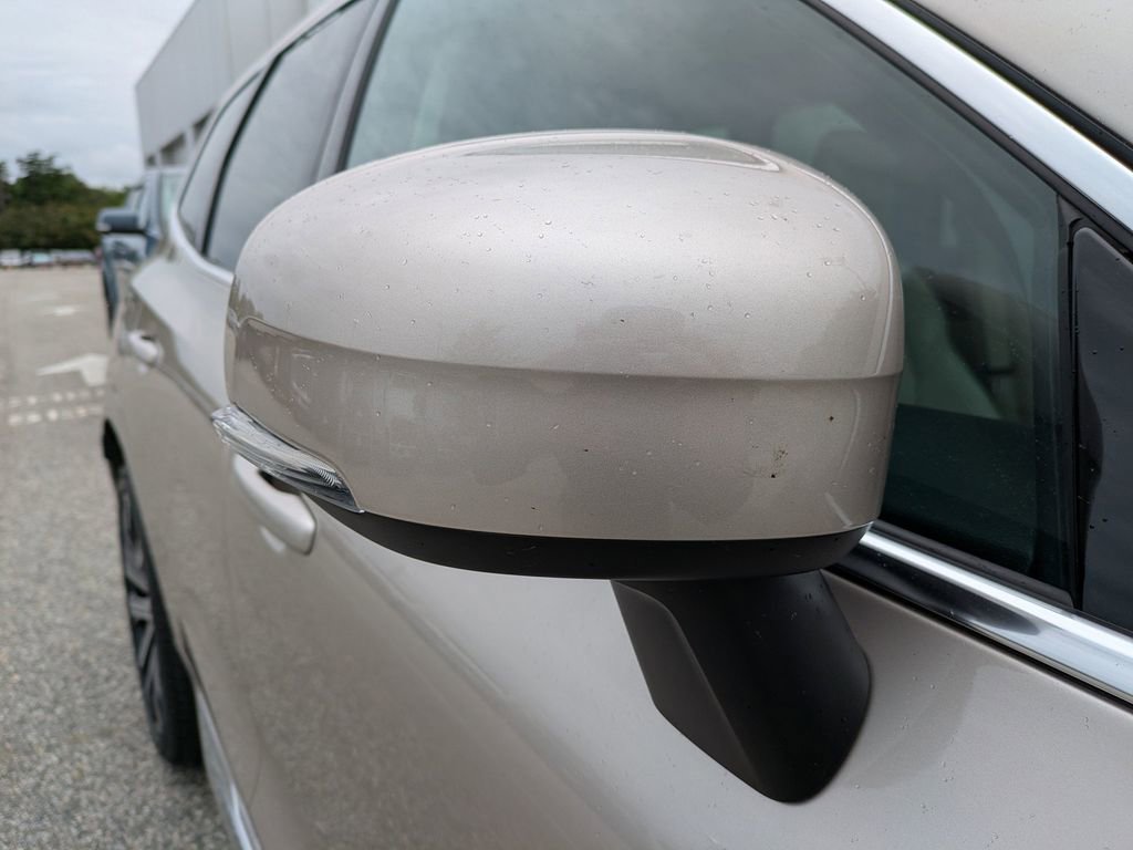 Used 2023 Volvo XC60 B5 Ultimate w/ Climate Package AWD/4WD image 12
