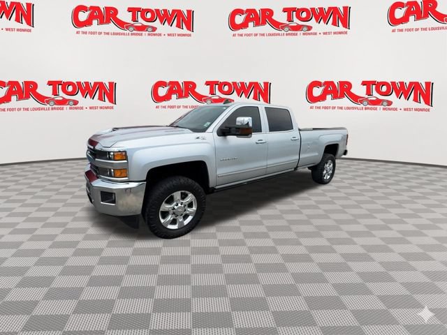 Used 2019 Chevrolet Silverado 2500 LTZ w/ Duramax Plus Package AWD/4WD image 4