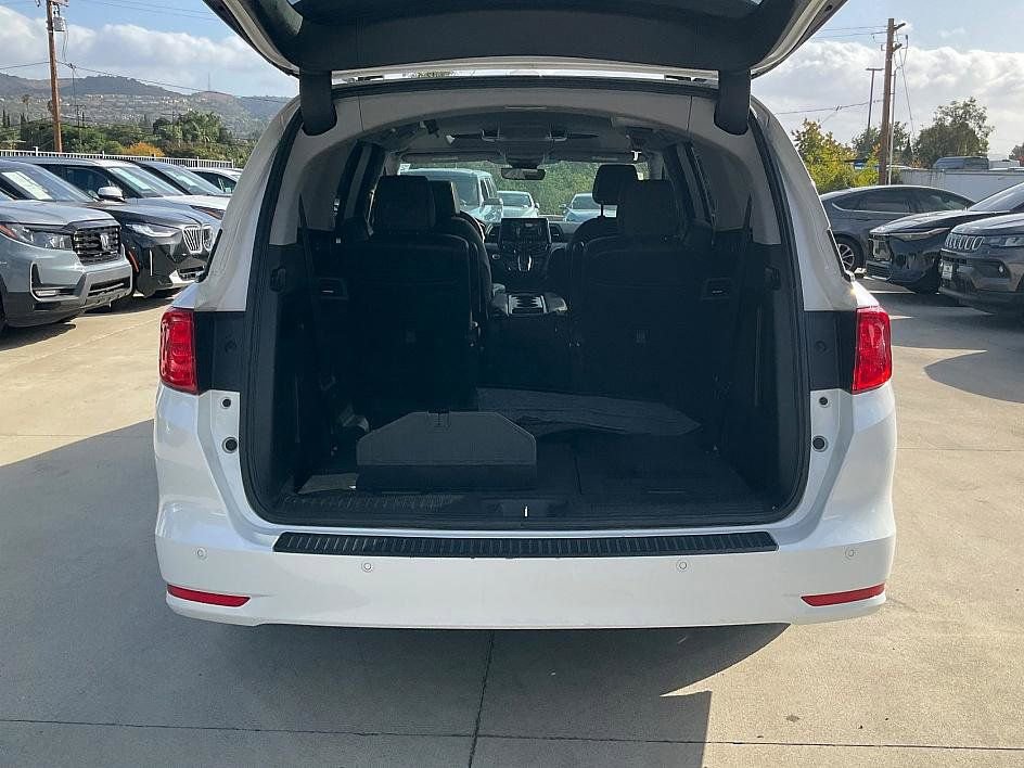Used 2023 Honda Odyssey Touring image 9