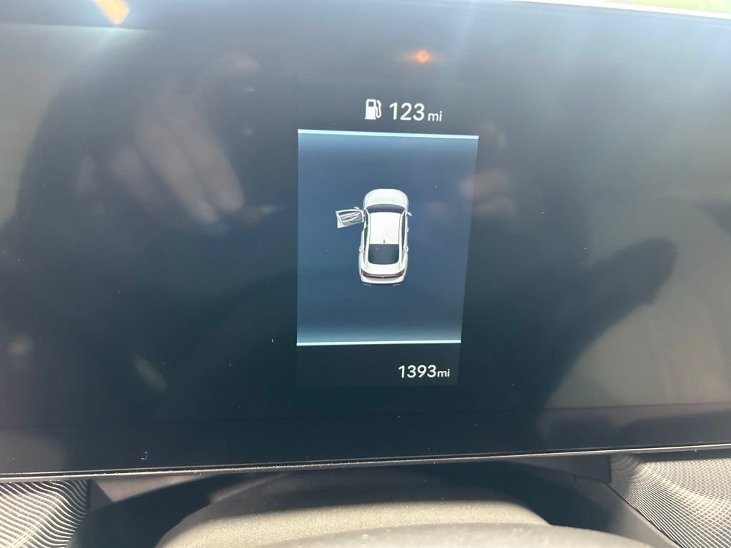 Used 2025 Hyundai Sonata SE FWD image 4
