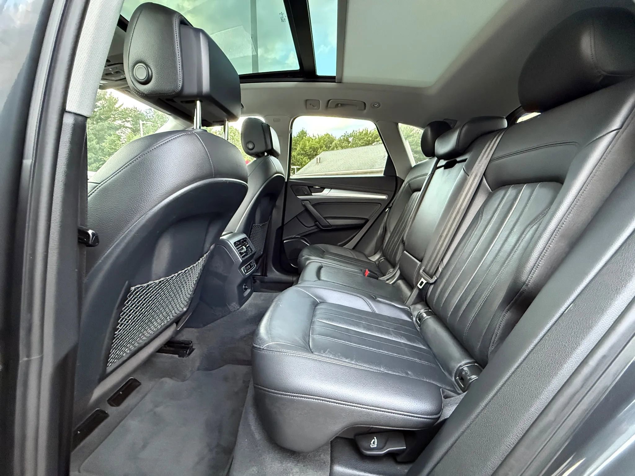 Used 2018 Audi Q5 2.0T Premium Plus w/ Premium Plus Package image 12