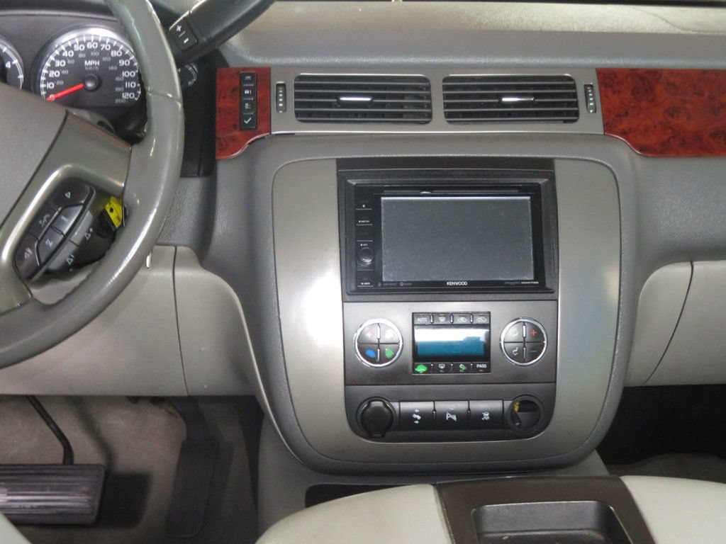 Used 2010 GMC Sierra 2500 SLT w/ SLT Convenience Package AWD/4WD image 40