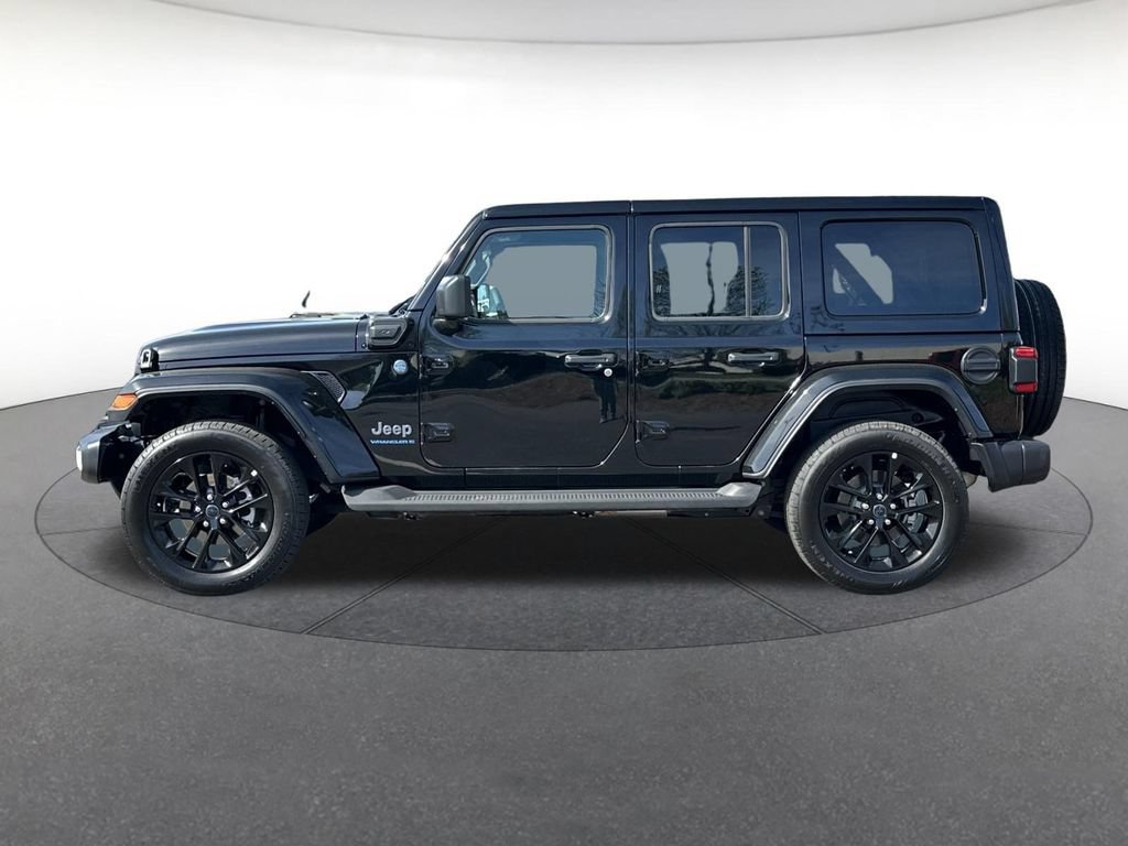 Certified 2025 Jeep Wrangler Unlimited Sahara AWD/4WD image 2