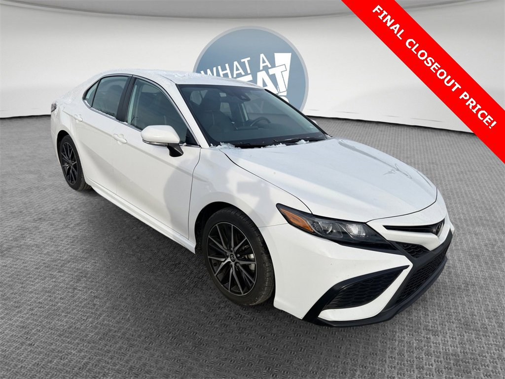 Used 2023 Toyota Camry SE