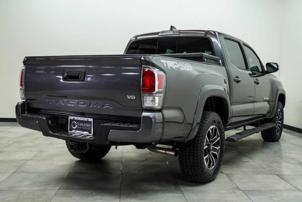Used 2021 Toyota Tacoma TRD Sport AWD/4WD image 13