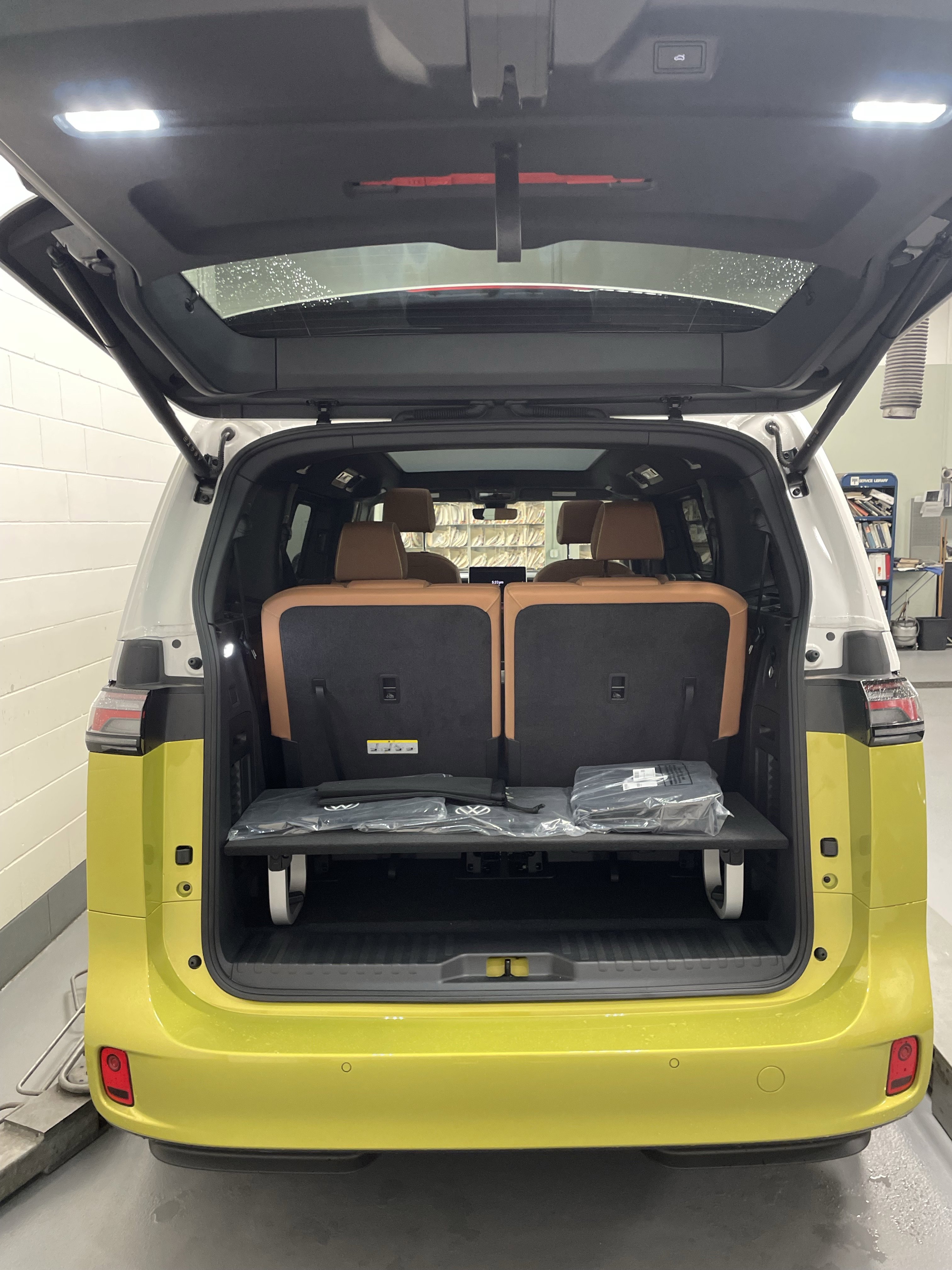 New 2025 Volkswagen ID. Buzz Pro S Plus image 4