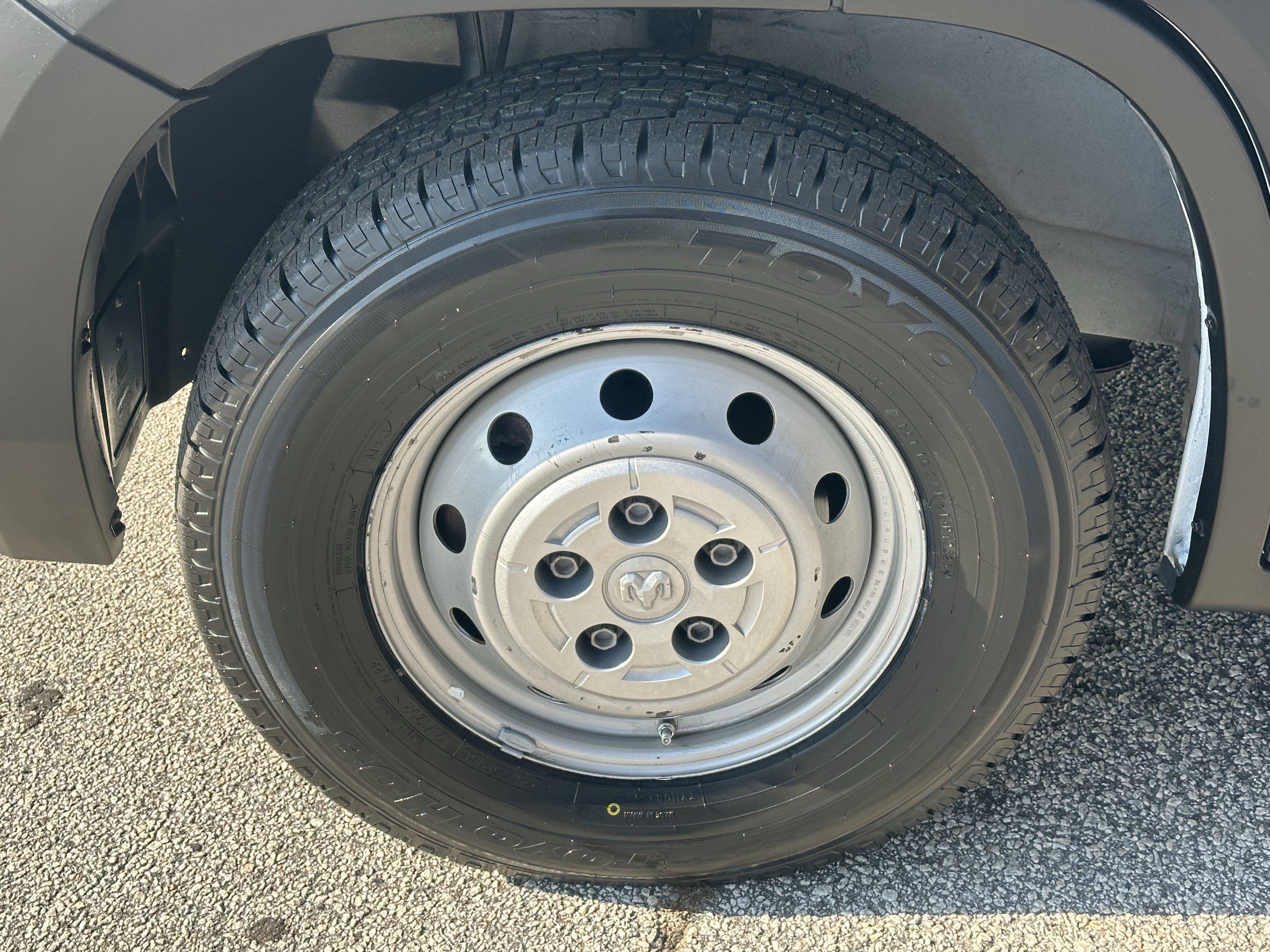 Used 2023 RAM ProMaster 3500 w/ Driver Convenience Group image 14