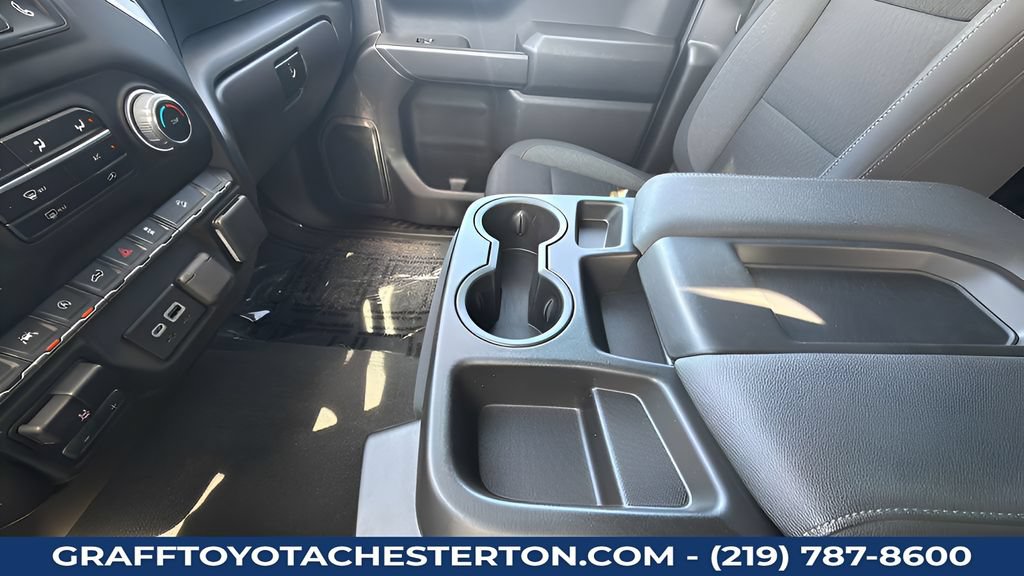 Used 2025 Chevrolet Silverado 1500 Custom Trail Boss w/ Dark Appearance Package AWD/4WD image 20