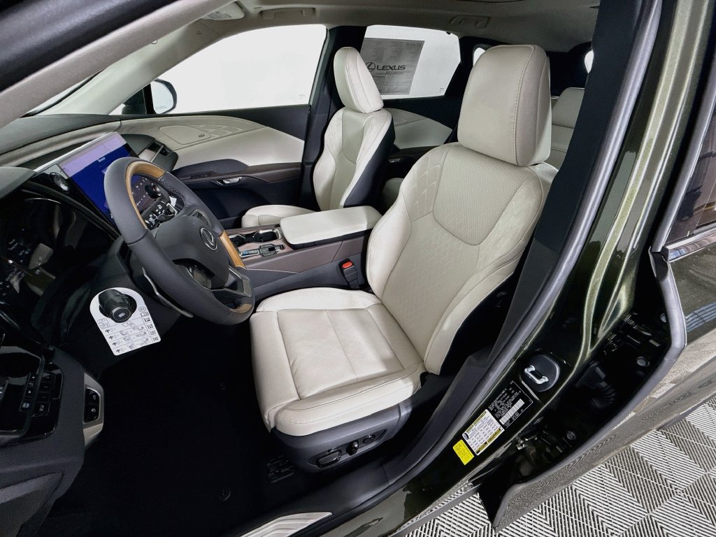 New 2026 Lexus RX 350 FWD w/ Convenience Package image 16