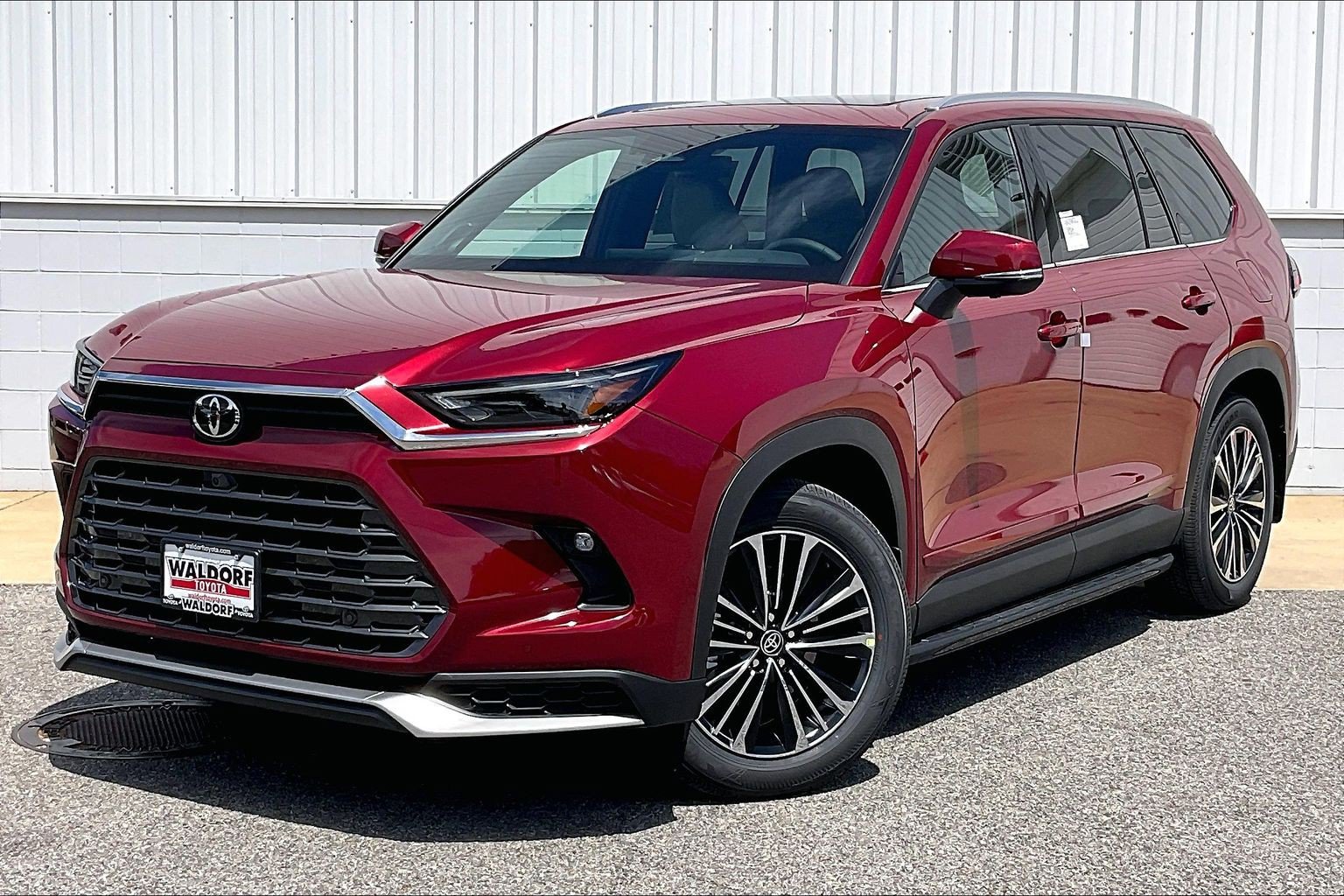 New 2026 Toyota Grand Highlander AWD Hybrid image 2