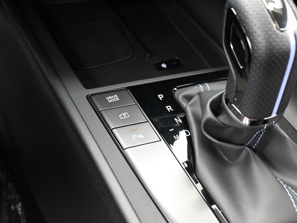 Used 2025 Hyundai Elantra N image 26