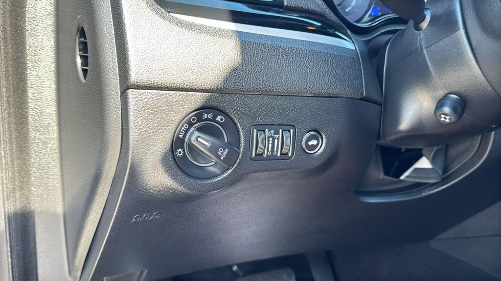 Used 2023 Chrysler 300 S w/ Comfort Group image 27