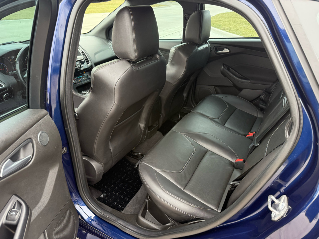 Used 2016 Ford Focus ST w/ Equipment Group 401A image 20