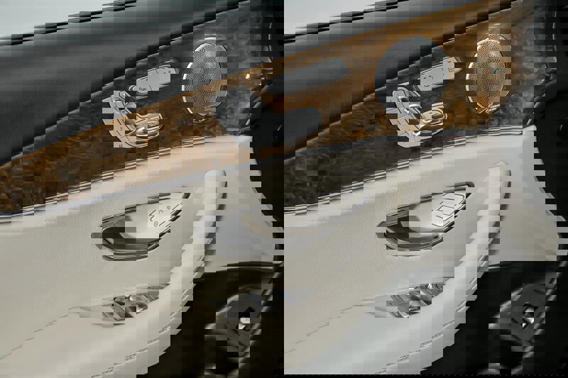 Used 2017 Mercedes-Benz E 300 4MATIC image 17