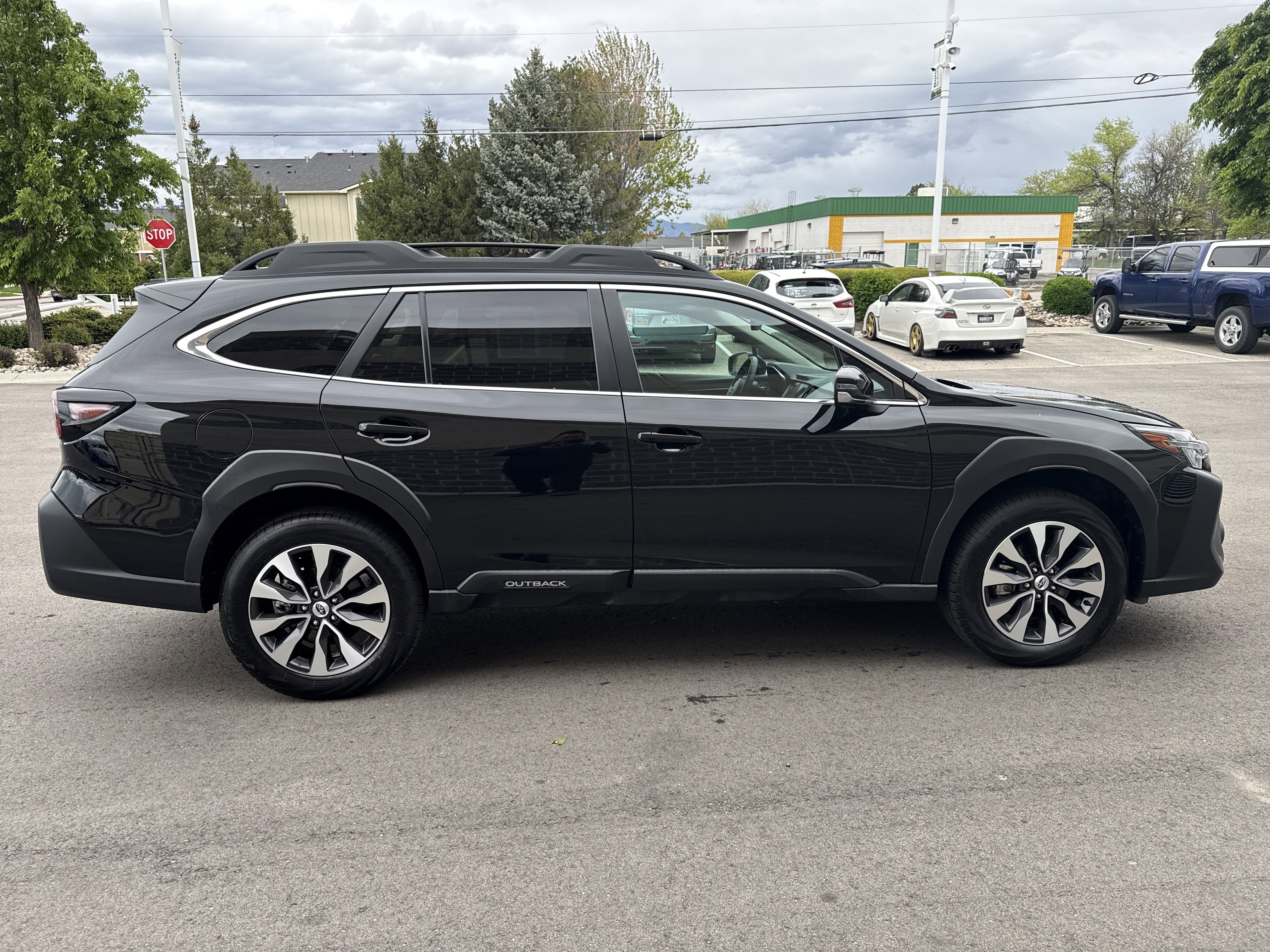 Certified 2025 Subaru Outback Limited XT AWD/4WD image 7