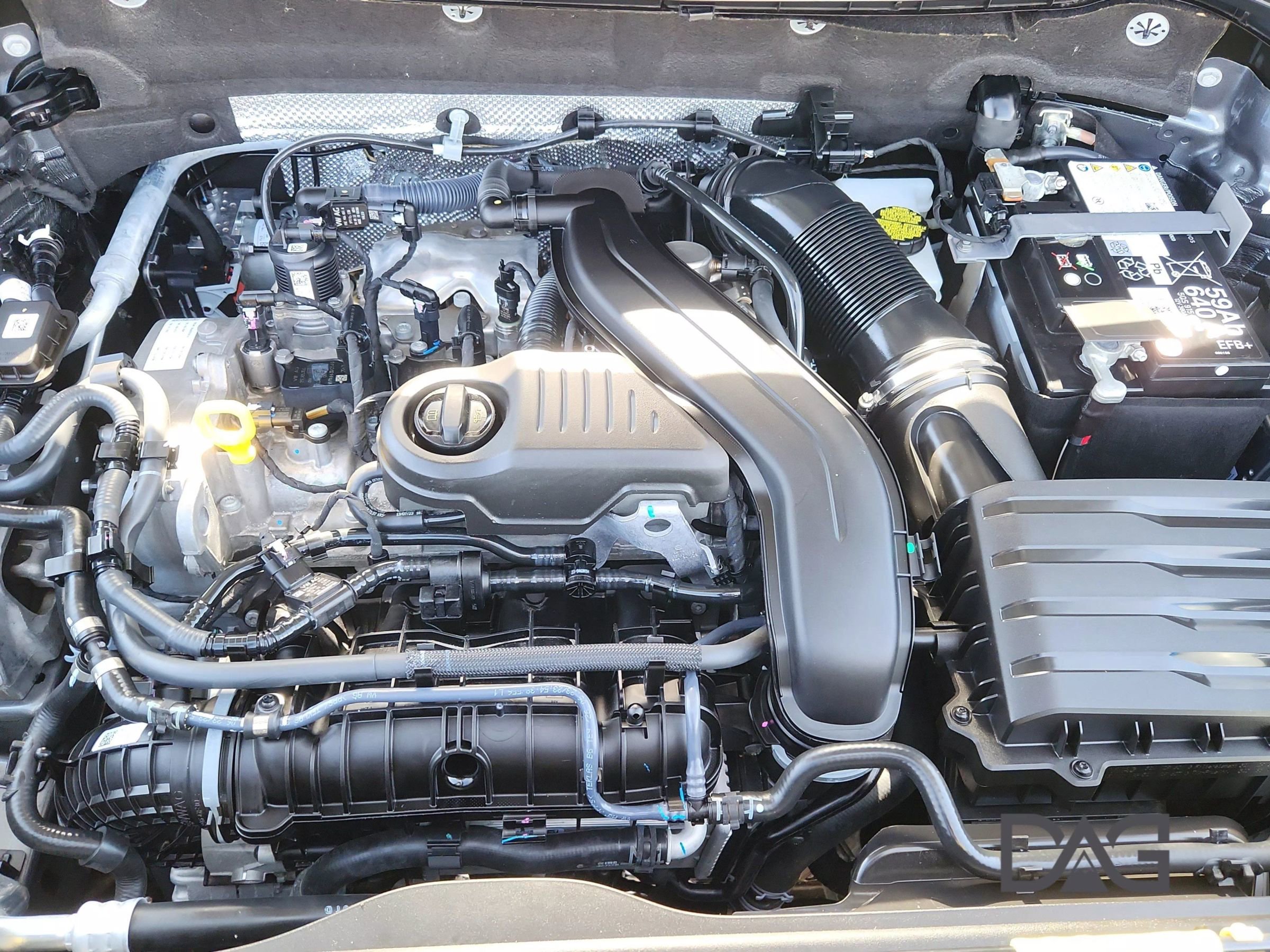 Used 2024 Volkswagen Taos SE image 27