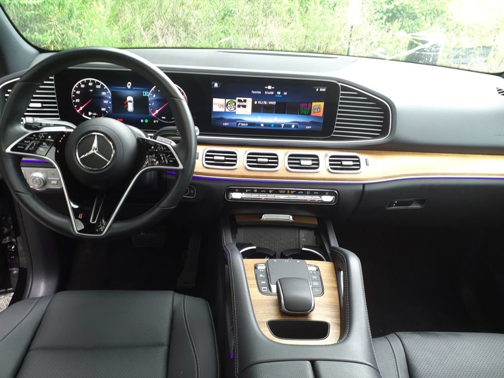 Certified 2025 Mercedes-Benz GLE 450 4MATIC w/ AMG Line Exterior image 22