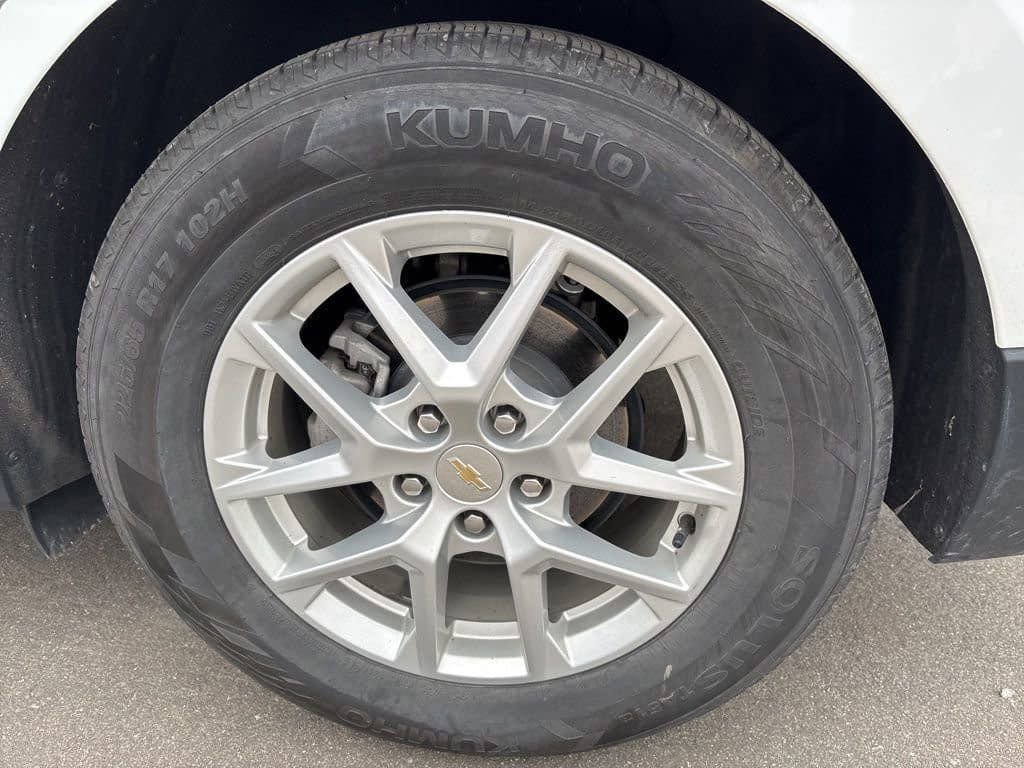 Used 2024 Chevrolet Equinox LT image 14