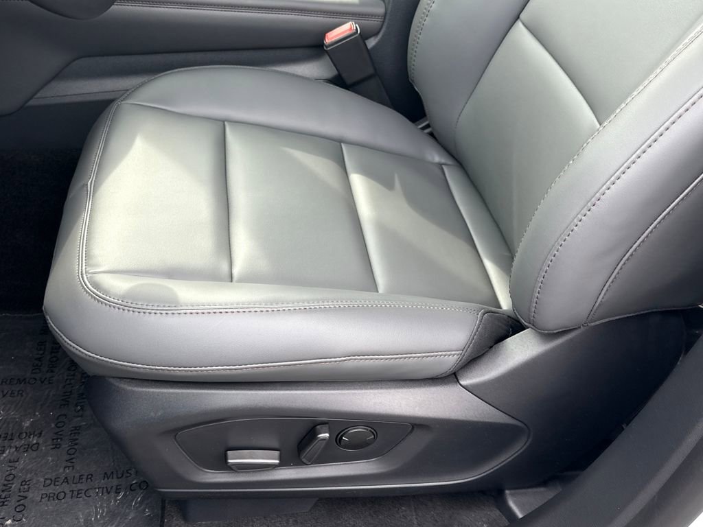 New 2026 Ford Explorer Active image 18