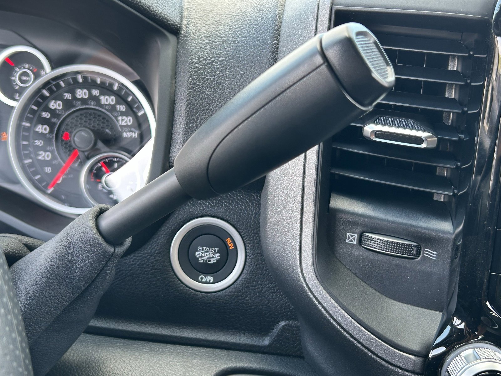 New 2026 RAM 2500 Tradesman AWD/4WD image 19