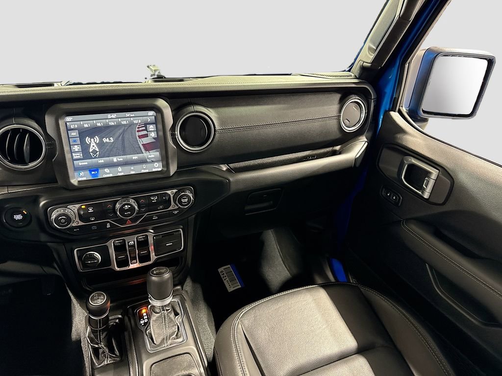 Used 2022 Jeep Wrangler Unlimited Sahara image 25
