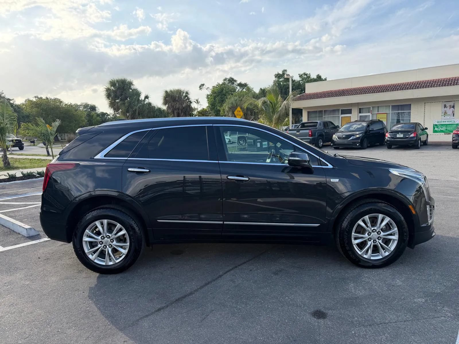 Used 2020 Cadillac XT5 Luxury FWD image 4