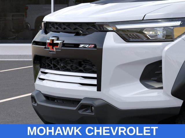 New 2026 Chevrolet Colorado ZR2 w/ Technology Package AWD/4WD image 13