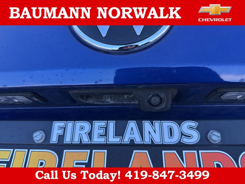Used 2024 Volkswagen Taos SE w/ Panoramic Sunroof Package AWD/4WD image 34