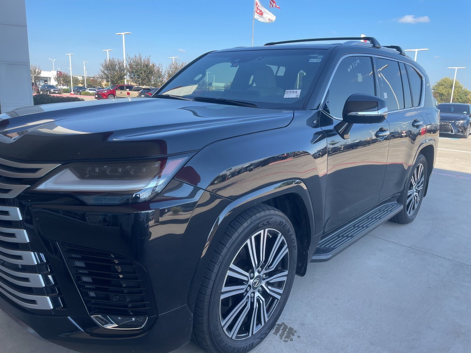 Used 2023 Lexus LX 600 4WD w/ Luxury Package