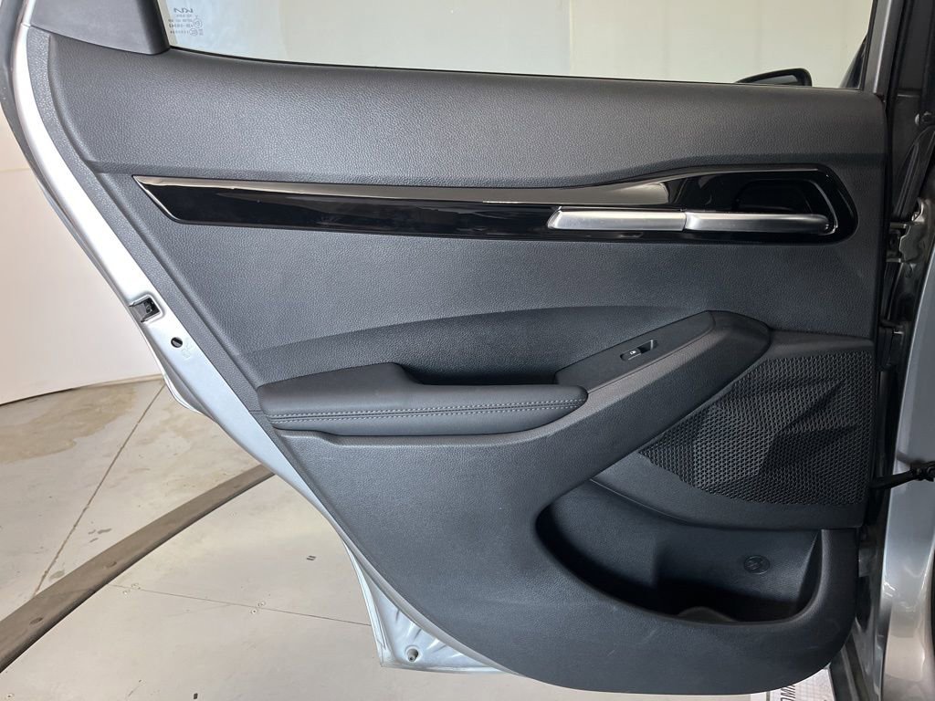 Used 2024 Kia Seltos S image 28