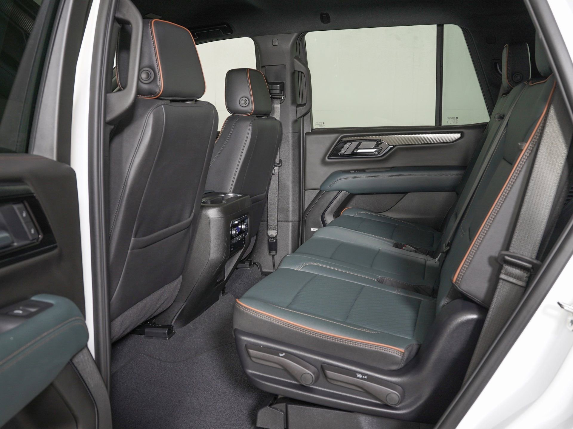 Used 2026 GMC Yukon AT4 image 16