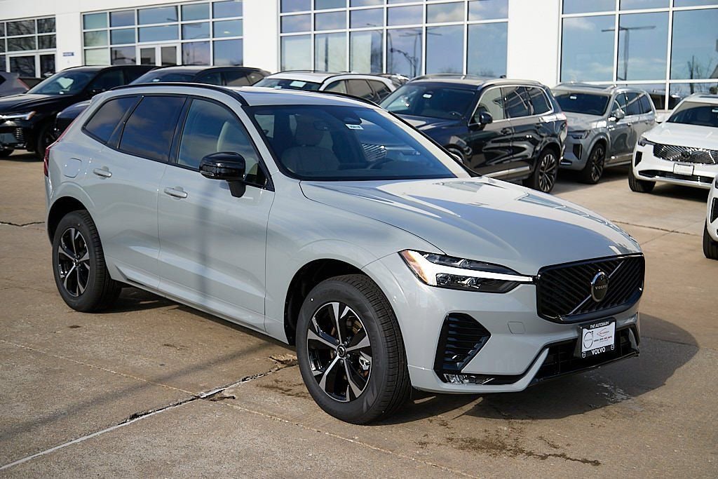 New 2026 Volvo XC60 B5 Core image 4