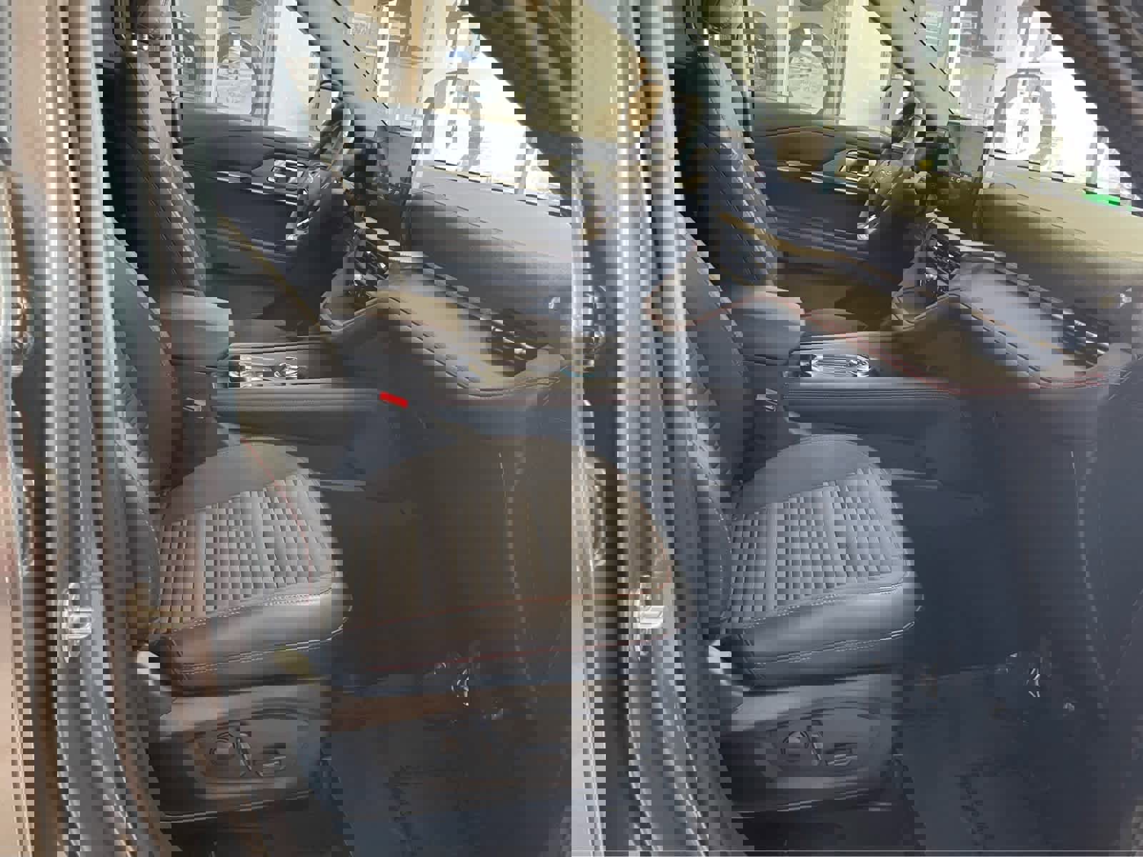 New 2026 Ford Explorer ST-Line w/ ST-Line Street Pack image 40