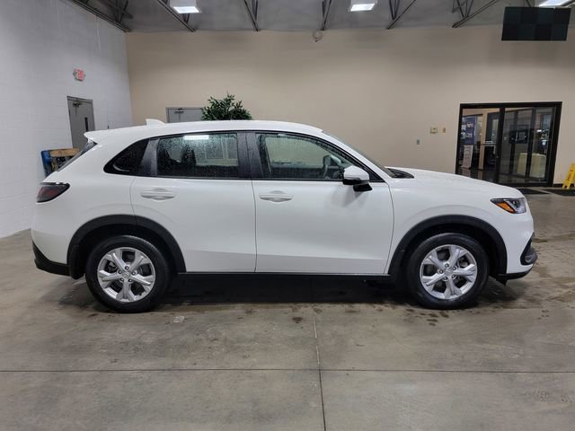 Used 2025 Honda HR-V LX image 5